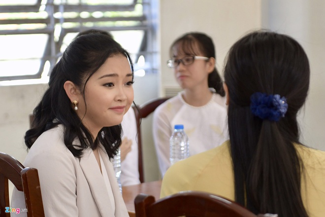 Nữ diễn viên gốc Việt trong lần trở lại Việt Nam.
