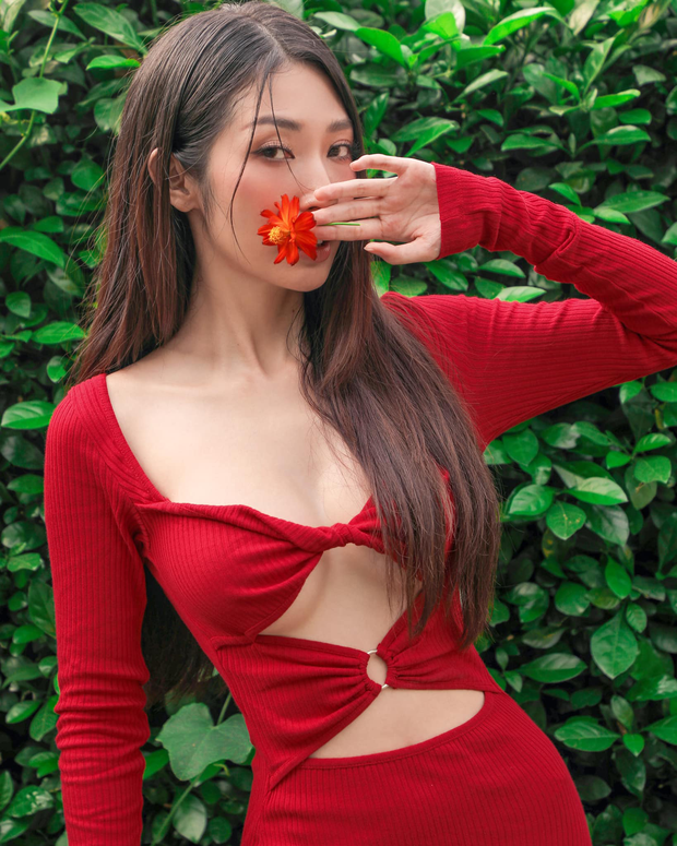 Khổng Tú Quỳnh khoe ảnh diện váy sexy nhưng lại tự nhận xét một khuyết điểm trên cơ thể