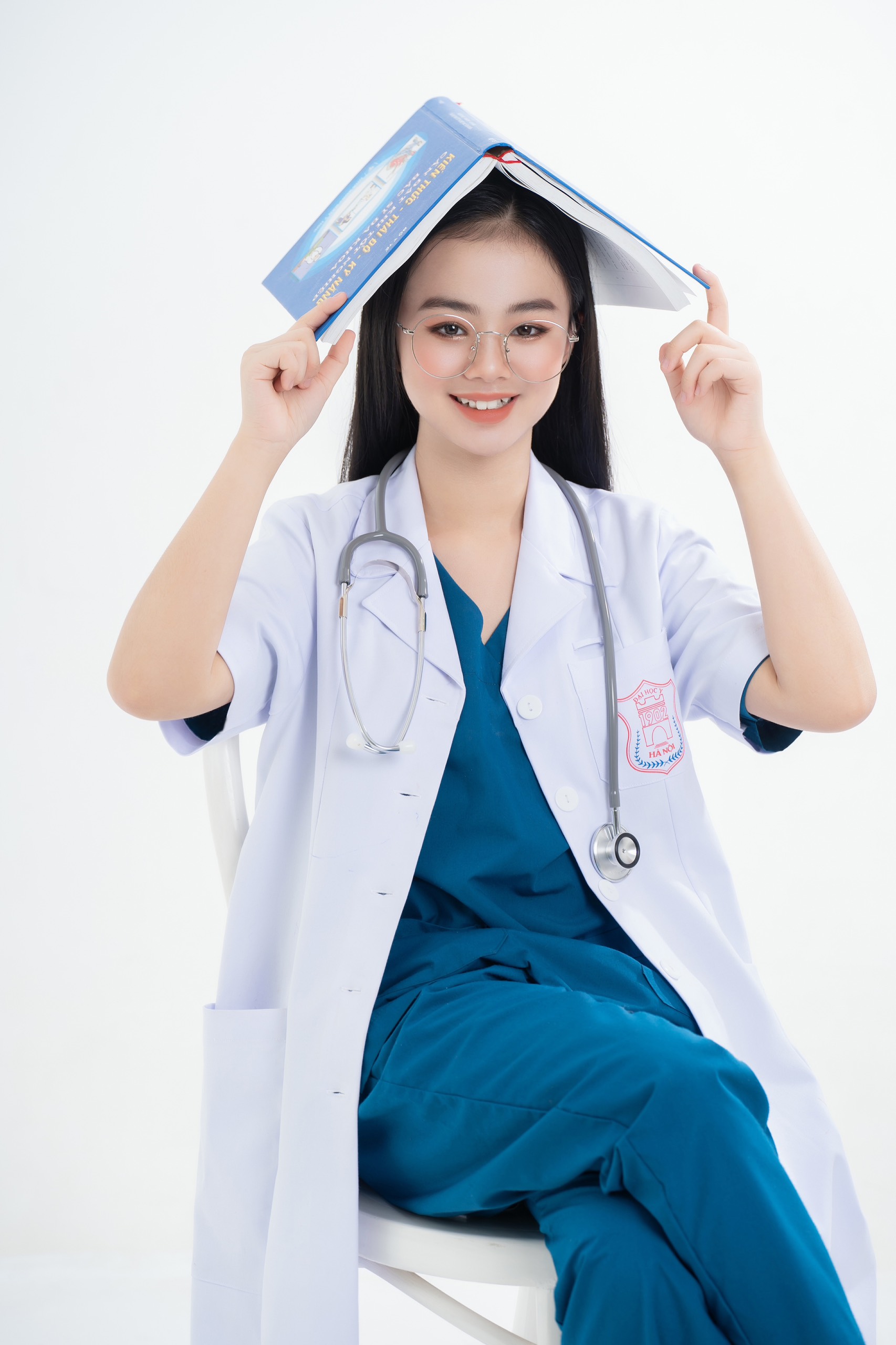 Model Maika Ngọc Khánh với ước mơ trở thành bác sĩ, hoa hậu trong tương lai 