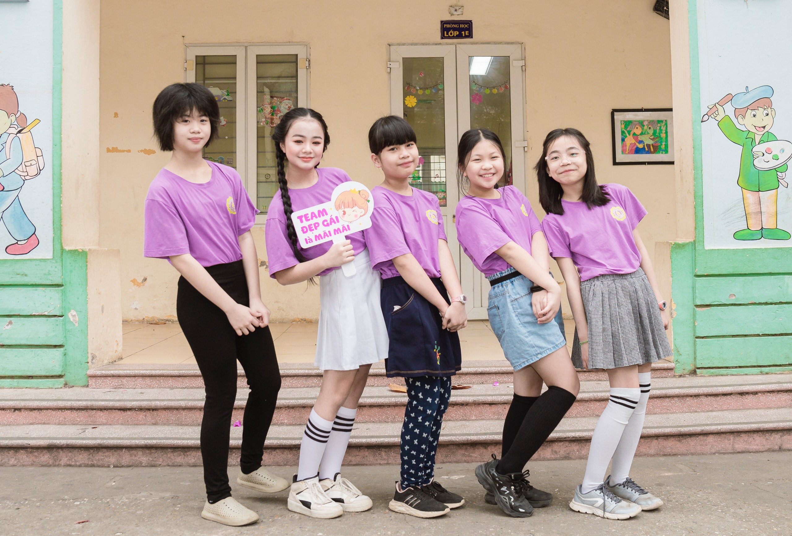 Mẫu teen Maika Ngọc Khánh tri ân thầy cô bằng bộ ảnh cực 'cool' 