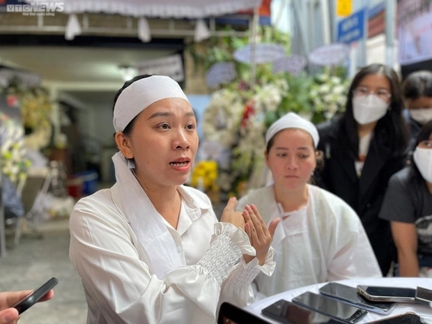 Hồng Phượng phủ nhận "âm mưu" nói Hồng Loan không phải con ruột NSƯT Vũ Linh